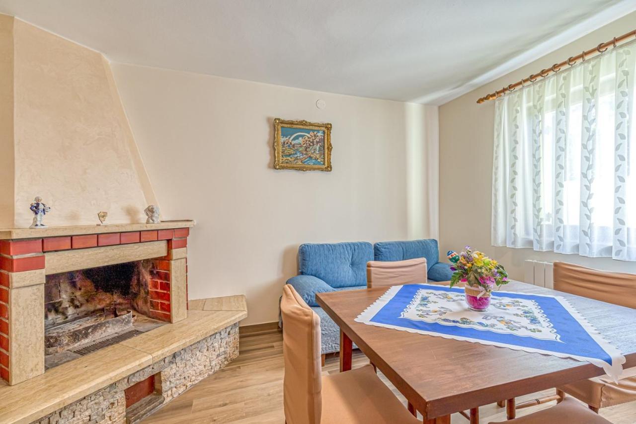 Apartment Flores Stari Pazin Eksteriør bilde