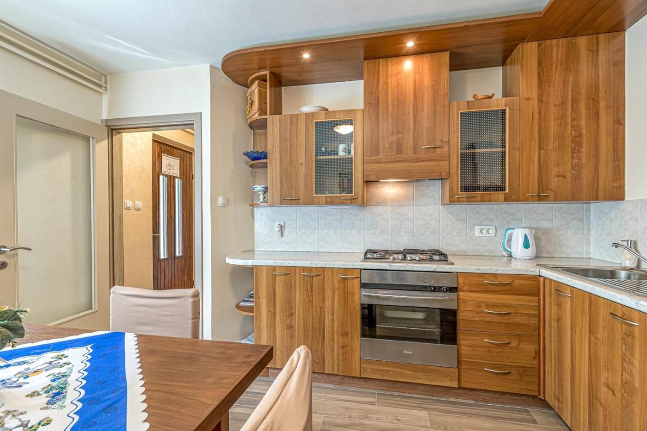 Apartment Flores Stari Pazin Eksteriør bilde